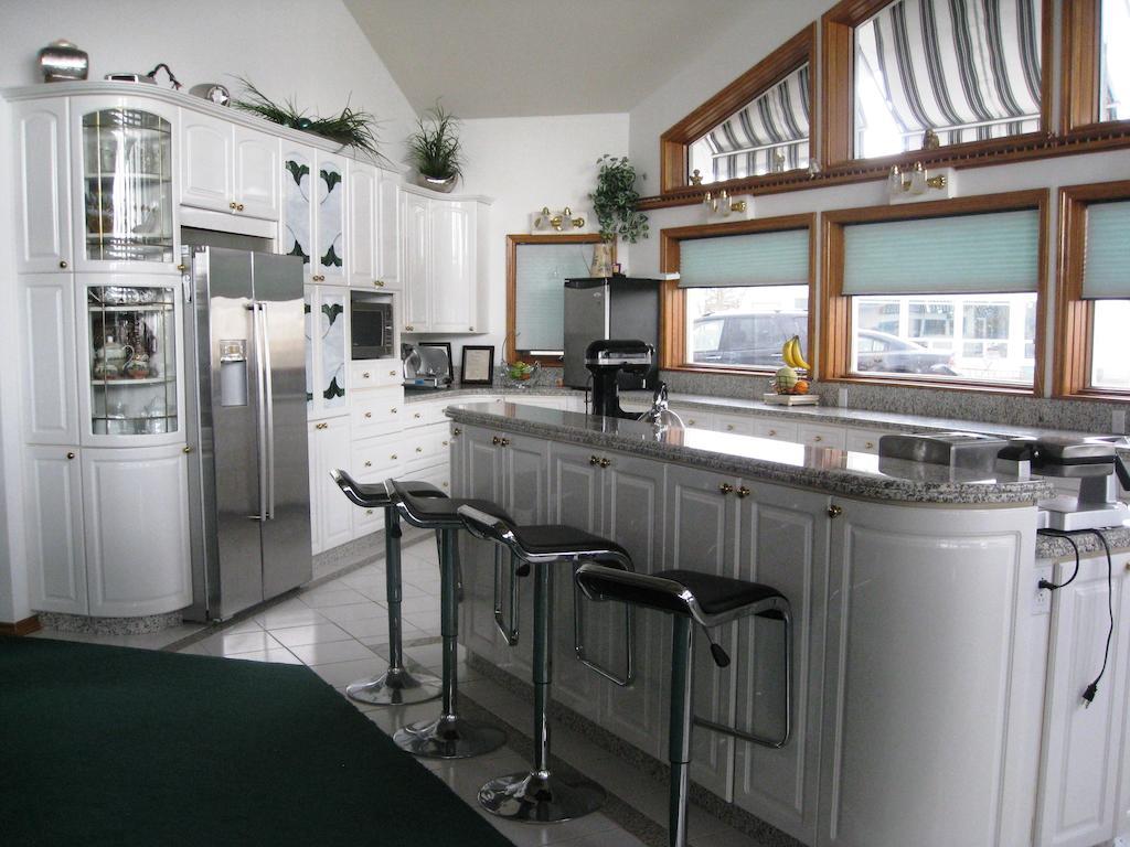 Rolling Hills Country Resort Bed And Breakfast Three Hills Εξωτερικό φωτογραφία